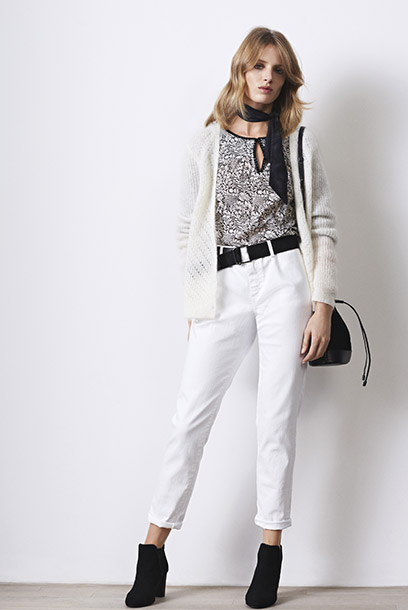 Look - cardigan with mohair, print blouse and white jeans