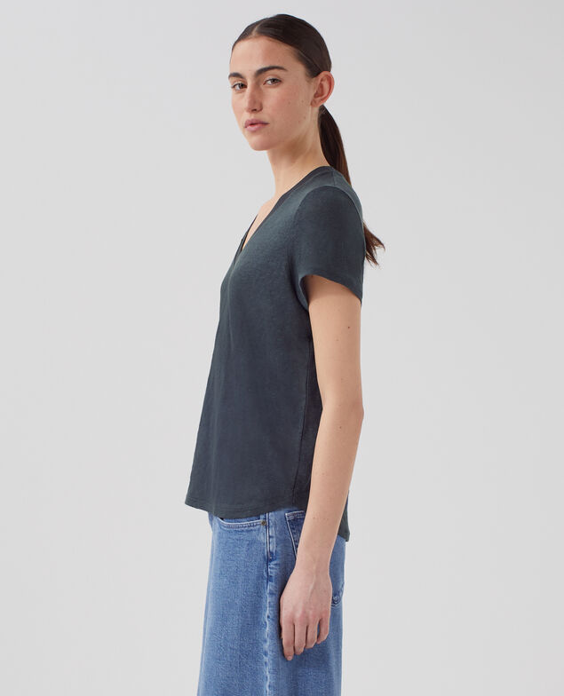 SARAH - Linen V-neck t-shirt J690 blueberry
