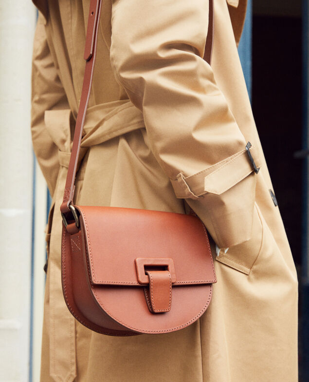 Small half-moon bag Camel