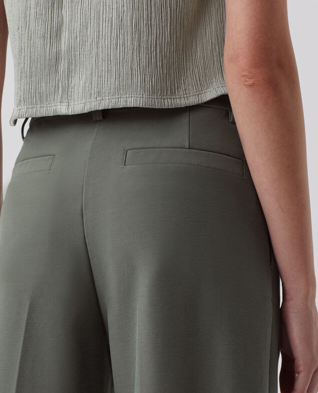 CAMILLE - Carrot trousers J560 basil dark green