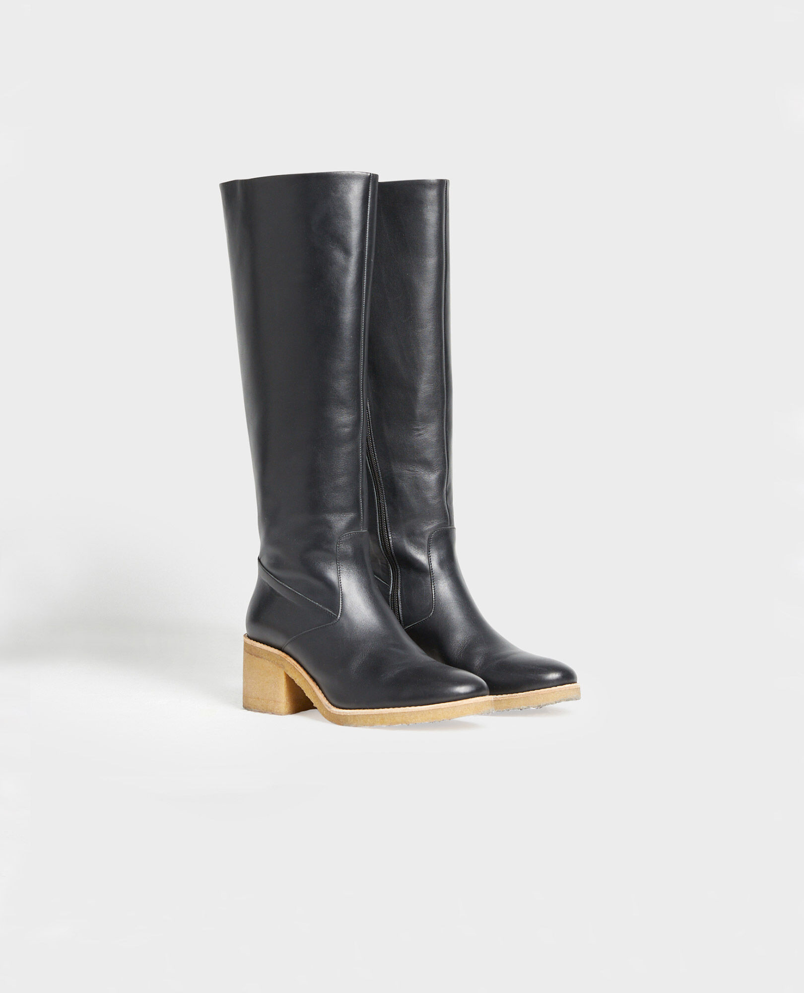 Leather boots with a crepe sole Black beauty Mayenne