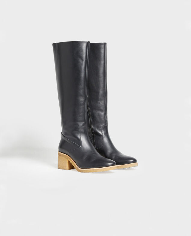 Leather boots with a crepe sole Black beauty