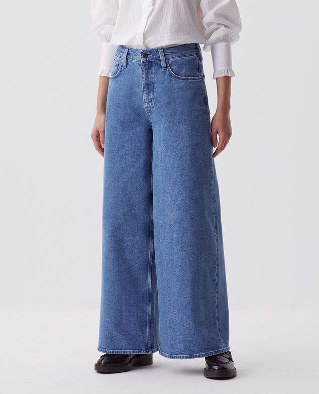 JEANETTE - Wide jeans J621 light blue