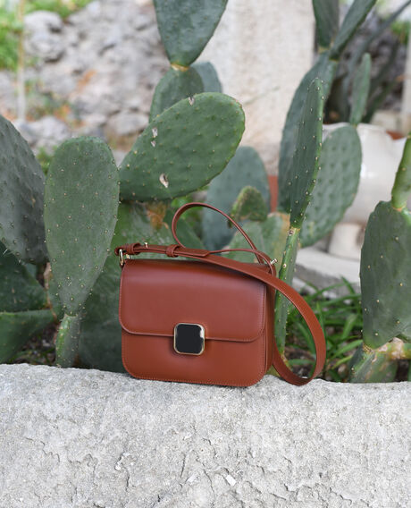 VIC - box bag in smooth leather 4024 camel 2wba119