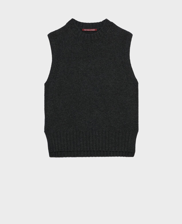 Sleeveless jumper