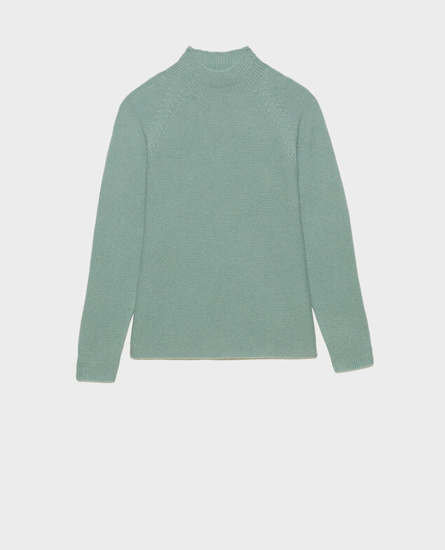 Loose 3D cashmere turtleneck jumper. Chinois green