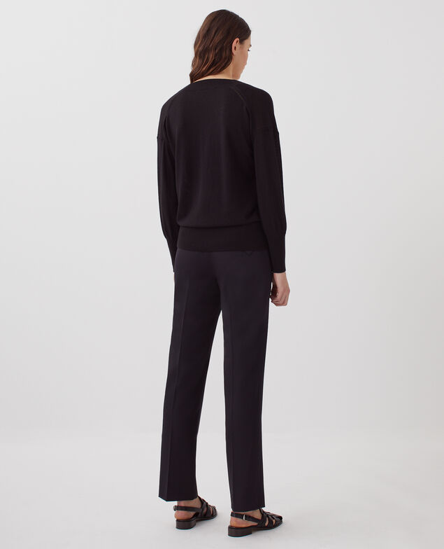 Wool and silk V-neck jumper H091 black beauty