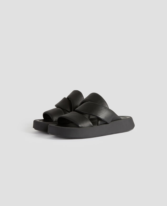 Leather sandals H096 black