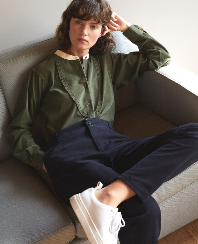 Velvet shirt with mandarin collar Green