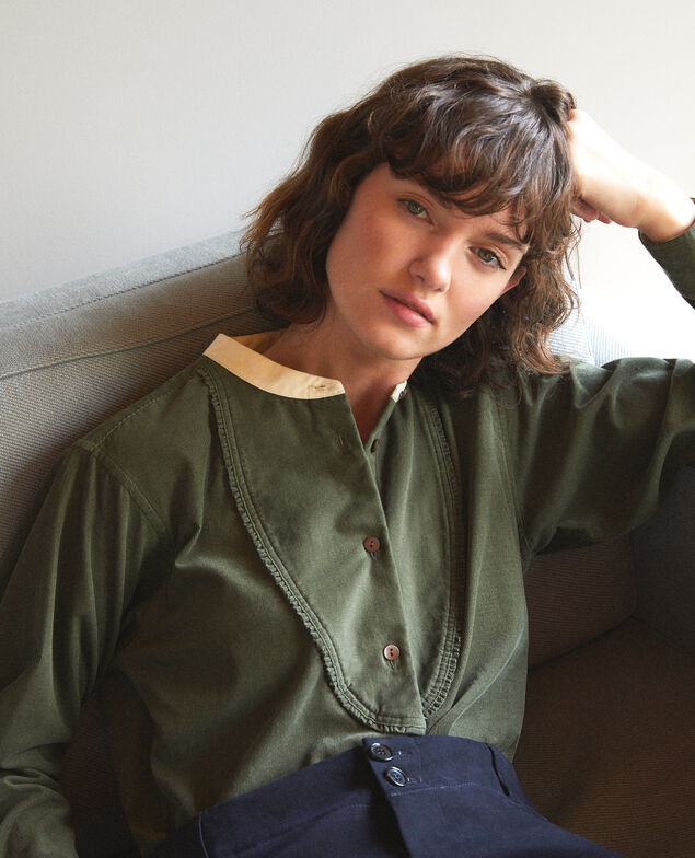 Velvet shirt with mandarin collar Green
