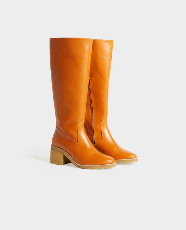 Leather boots with a crepe sole 4249 camel
