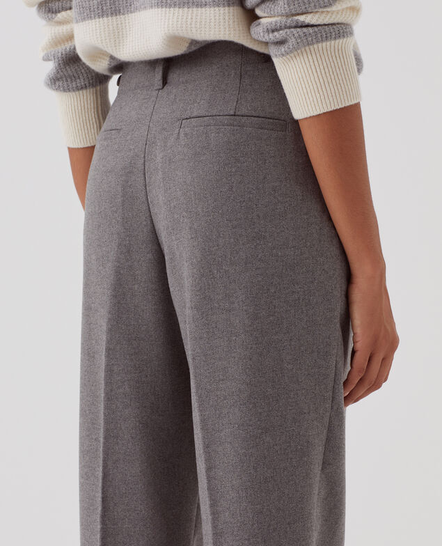 Straight wool trousers U060 gray