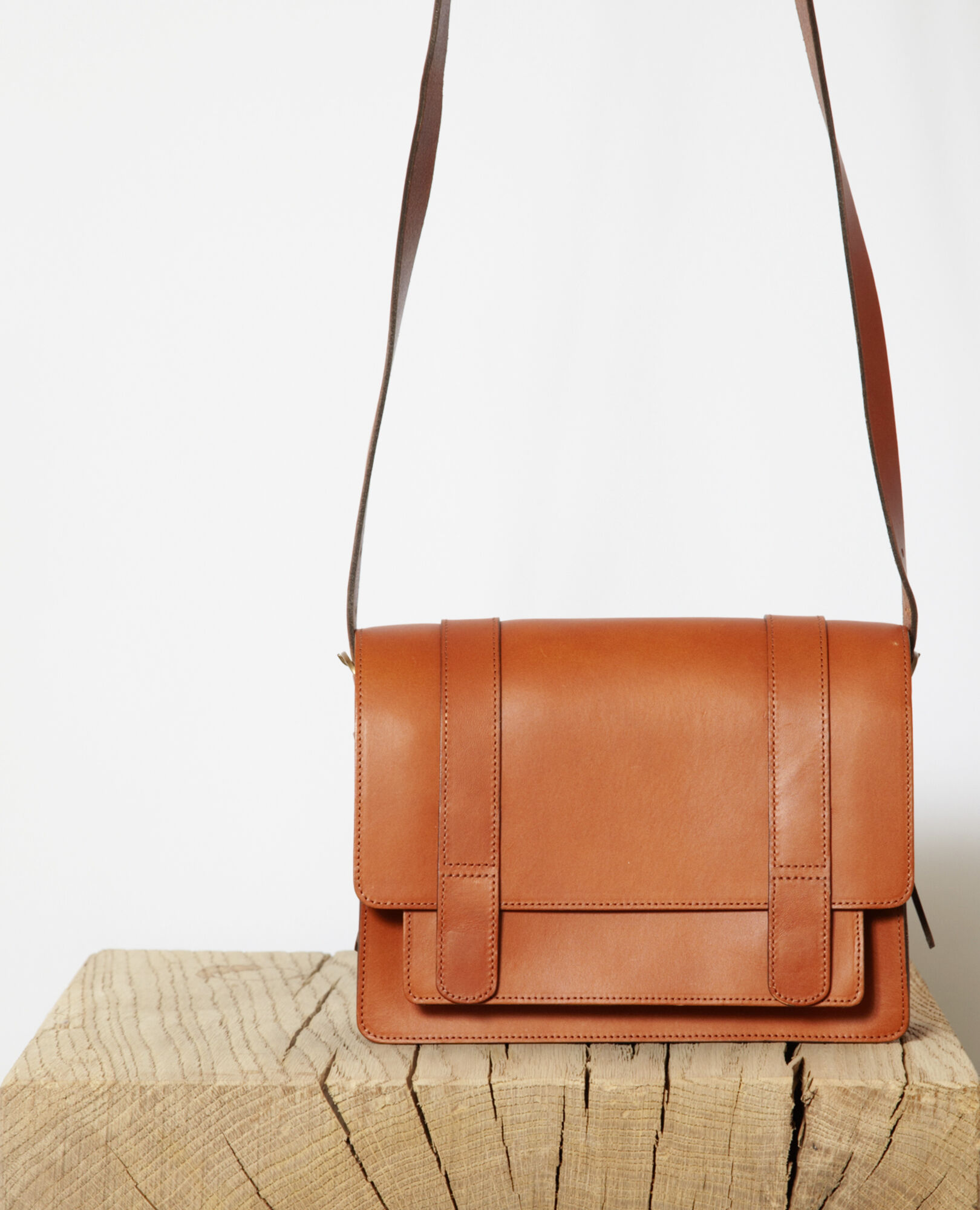 Smooth leather bag, small model Camel Garta