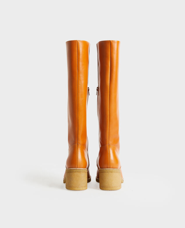 Leather boots with a crepe sole 4249 camel