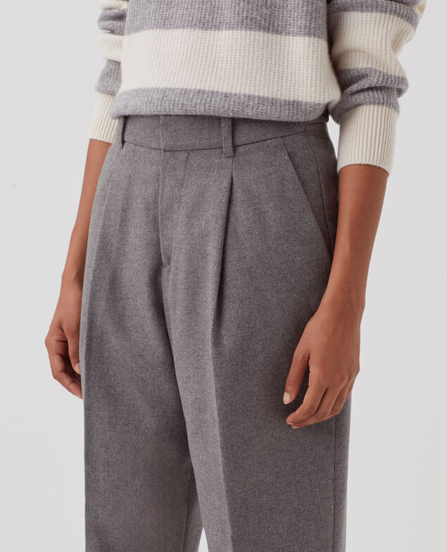 Straight wool trousers U060 gray