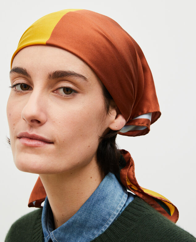Square scarf in multi-coloured silk Lemon curry