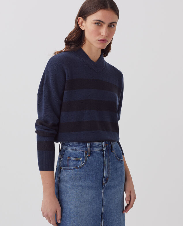 V-neck merino wool striped jumper J092 st blue black