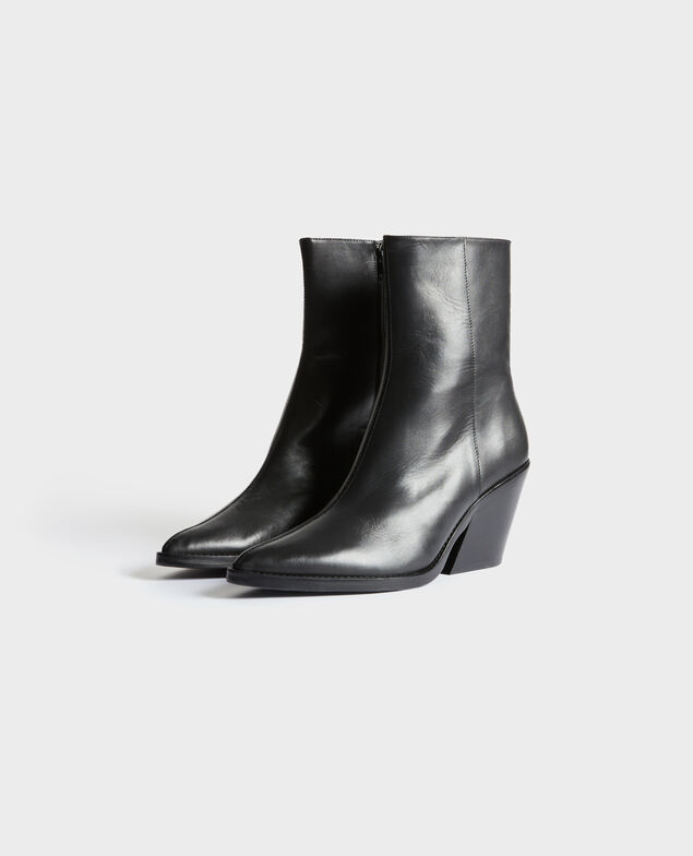 Leather cowboy boots