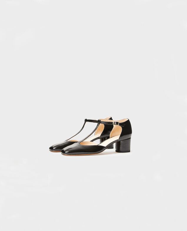 Patent leather T-bars  Black beauty