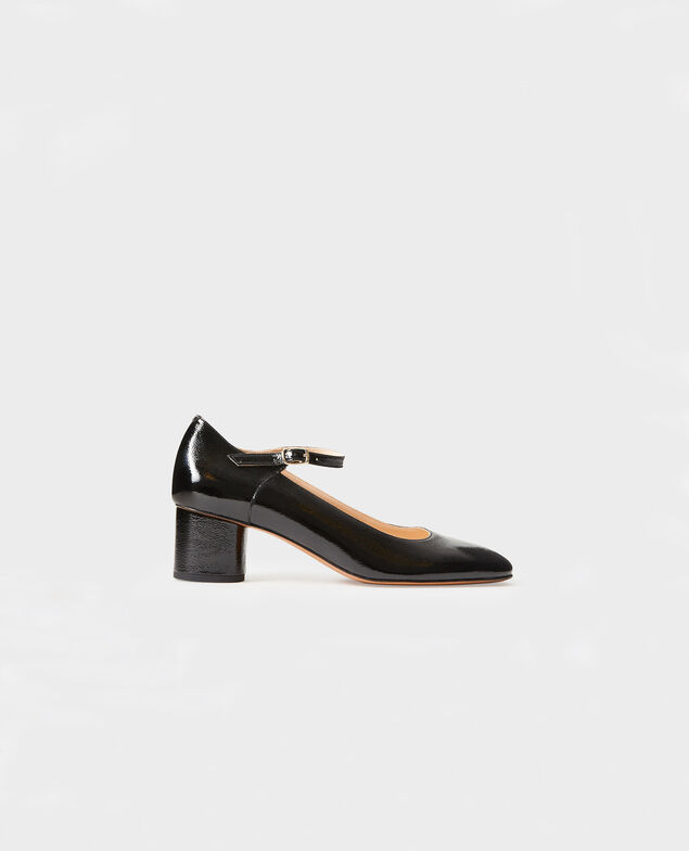 Mary Janes in patent leather with a round heel  Black beauty
