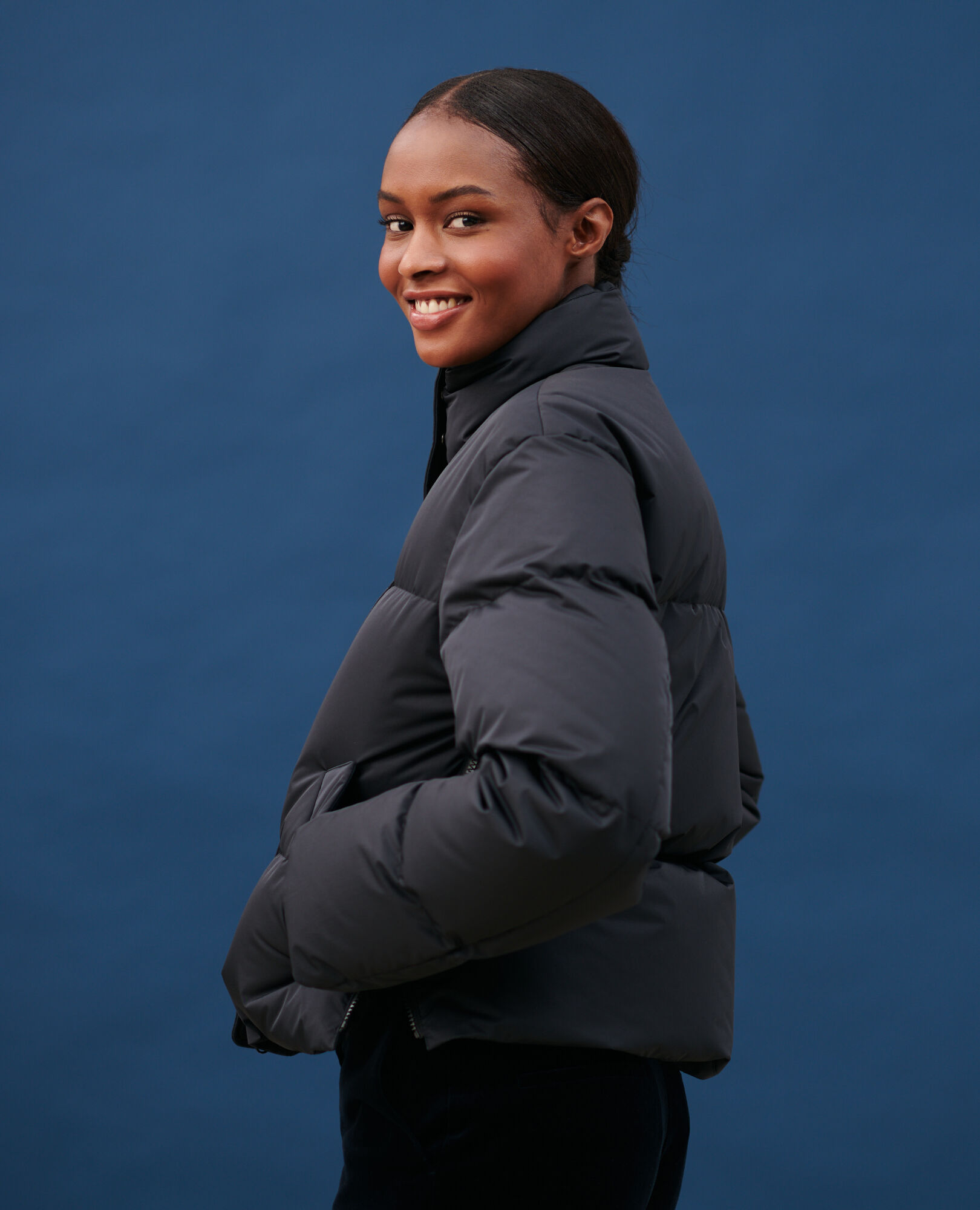 Black short down best sale jacket