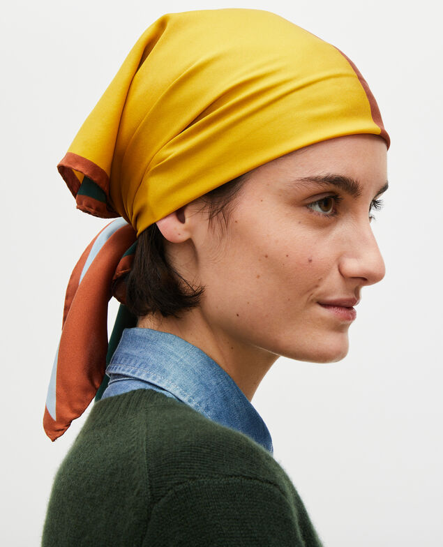 Square scarf in multi-coloured silk Lemon curry