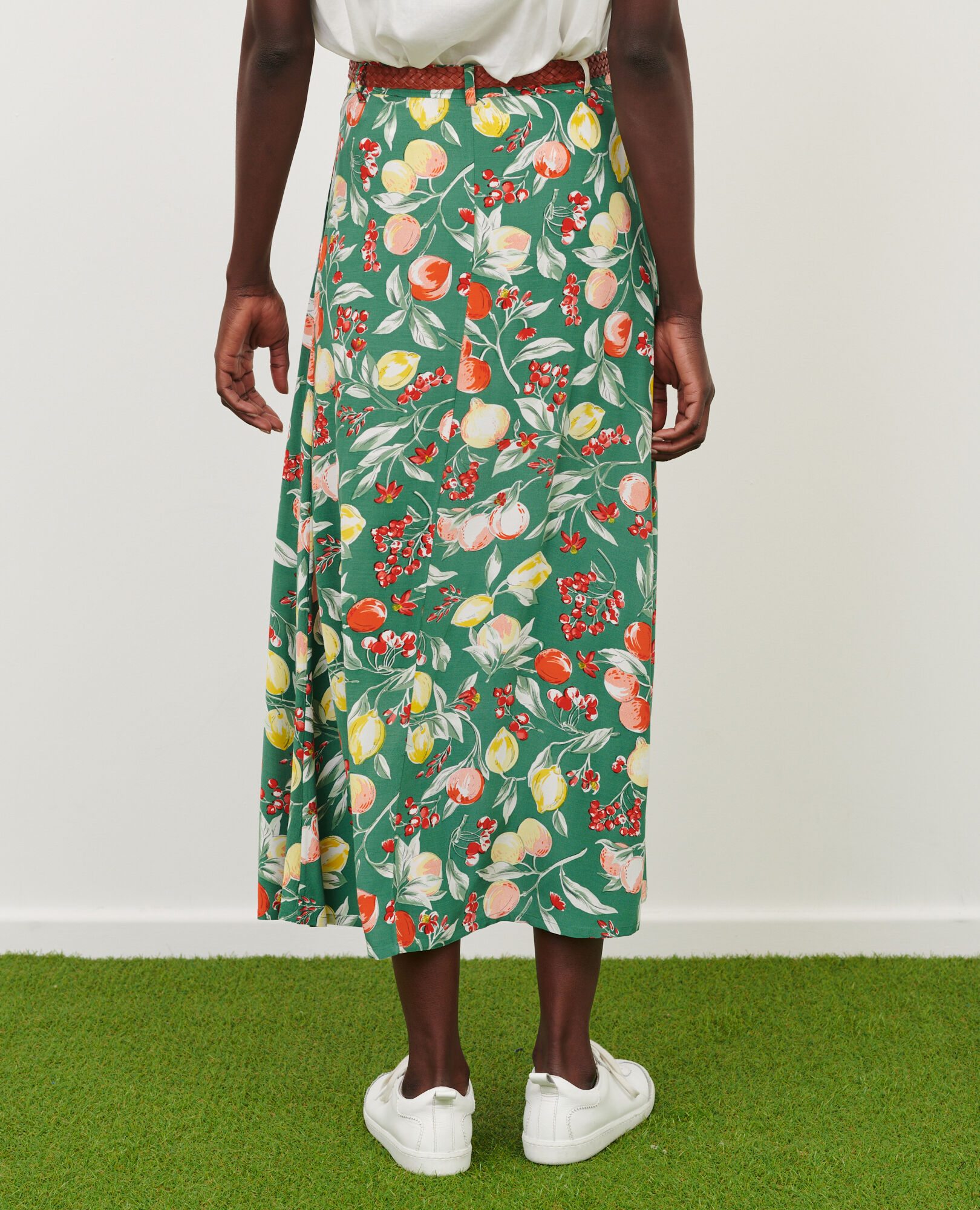 Floaty online midi skirt