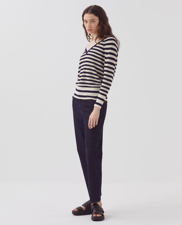 Linen V-neck jumper H693 thin baritone