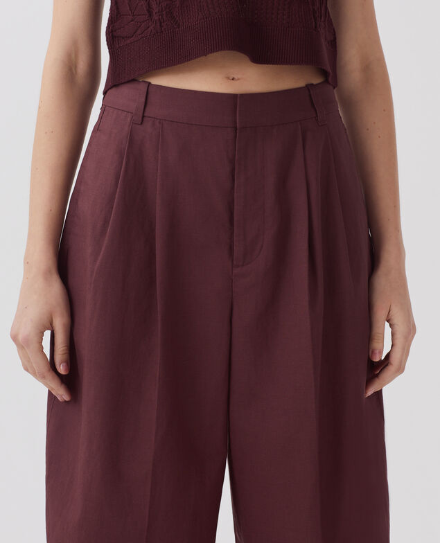 Pleated trousers J380 decadent chocolate
