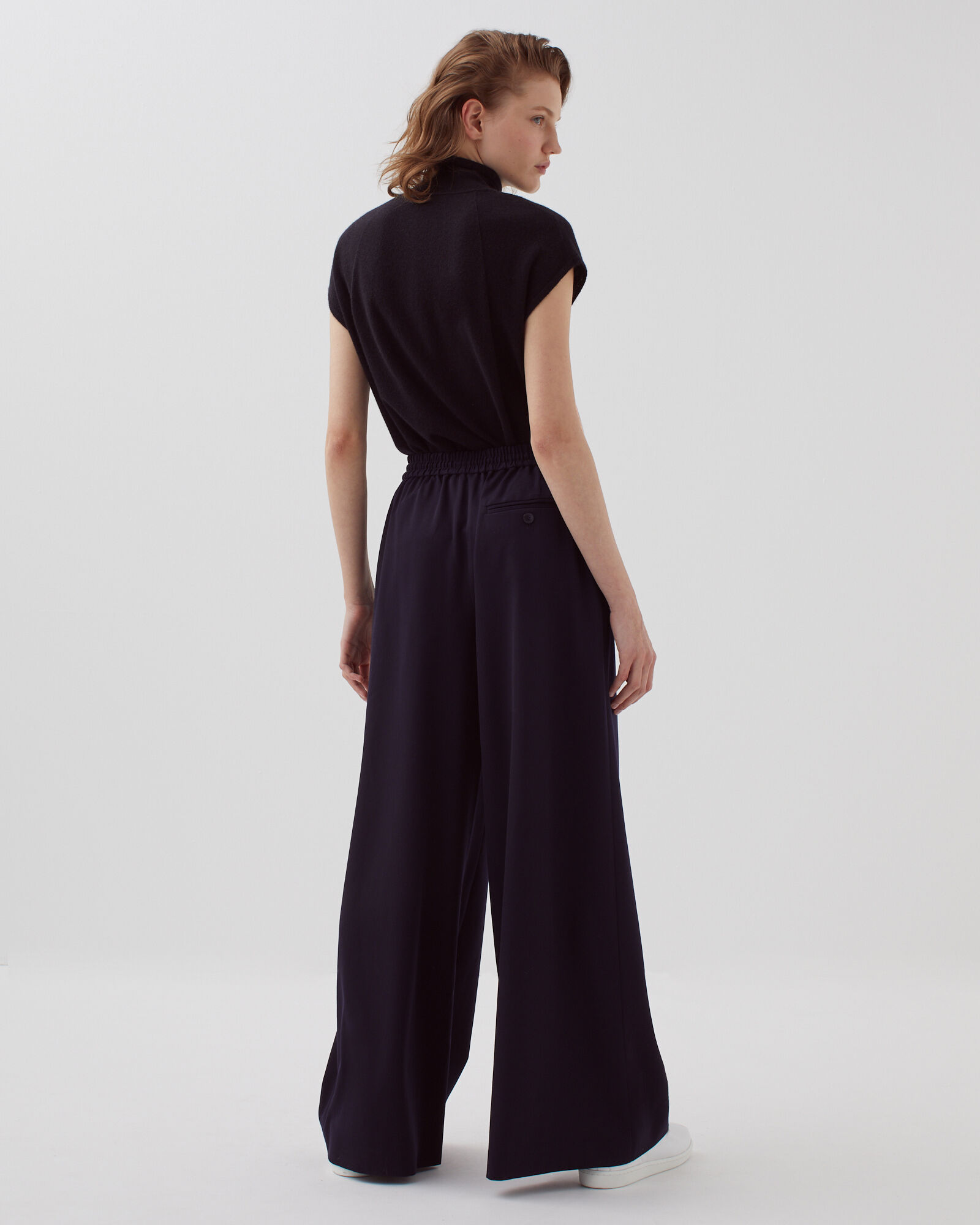 YVONNE - Pleated wide leg trousers night sky - Comptoir des