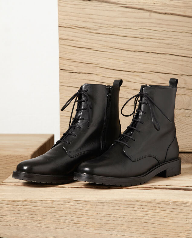 Smooth leather boots Black