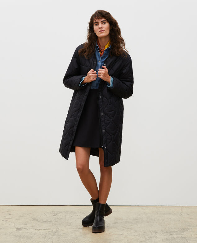 V-neck down coat  Black beauty