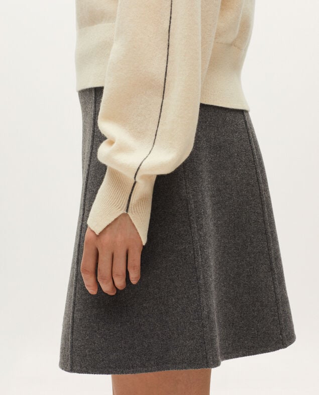 Round neck cashmere jumper K011 ecru st gray