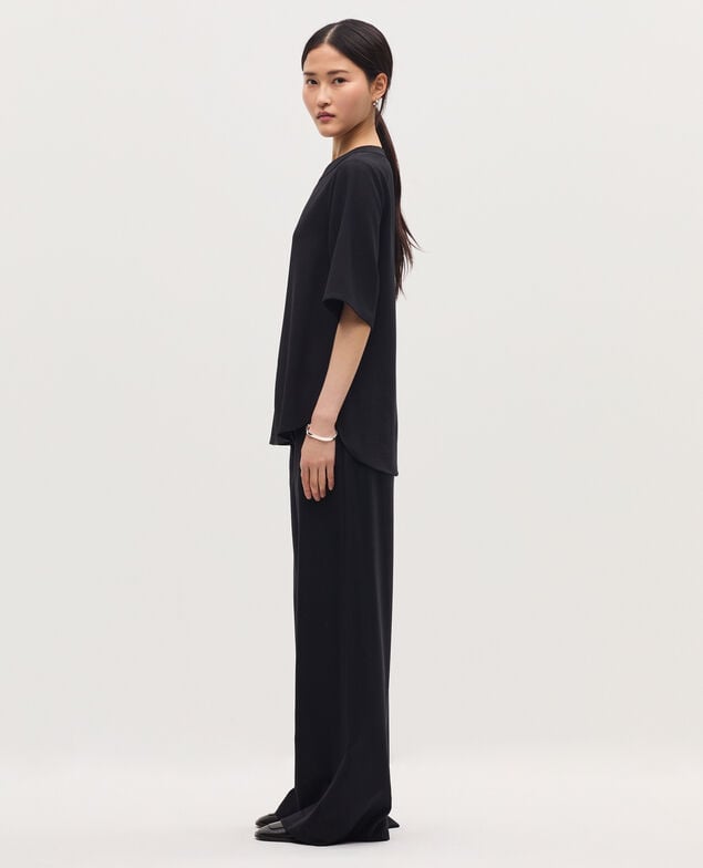 Silky crepe top H091 black beauty