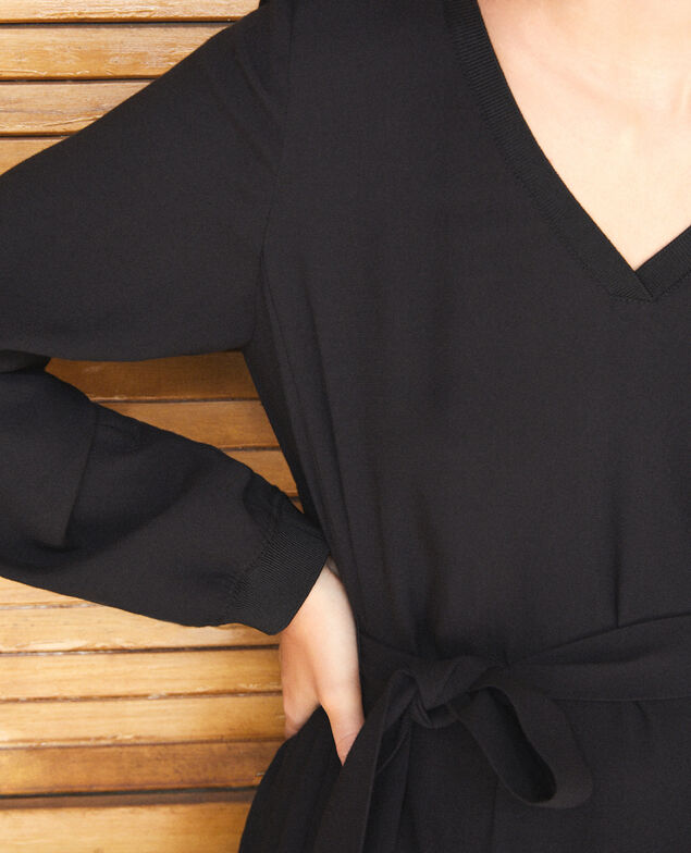 V-neck dress Black