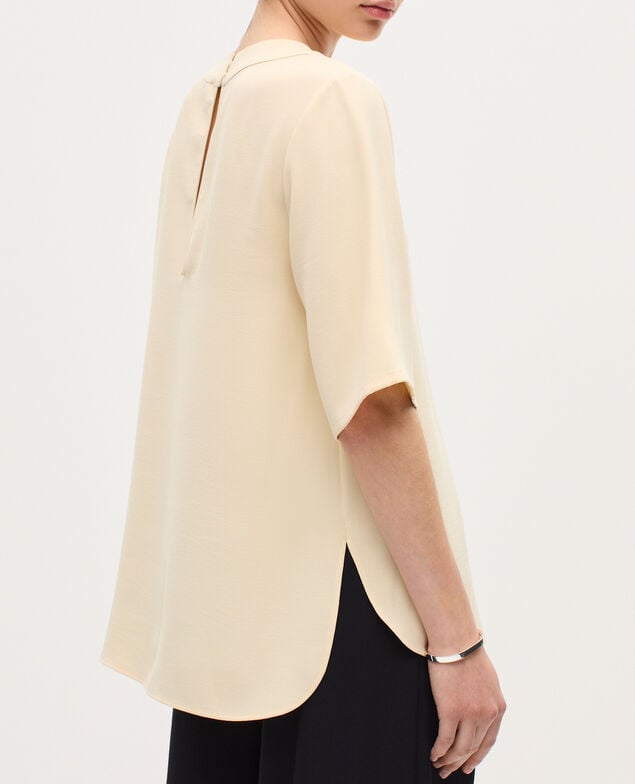 Silky crepe top K300 ecru beige