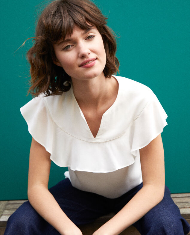 Frilly blouse White