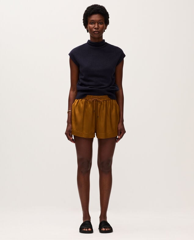 Loose silky shorts K340 bone brown