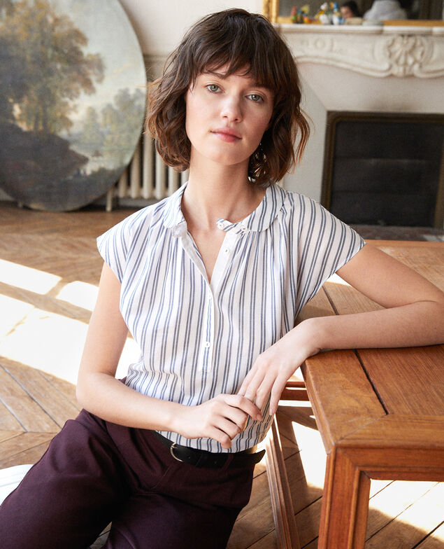 Shirt with round collar Blue