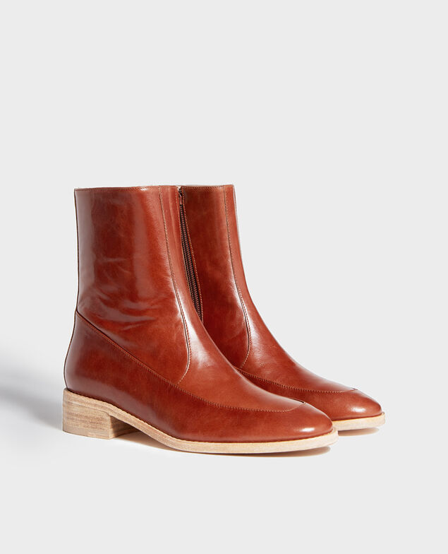 Fitted leather boots Camel