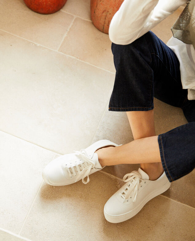 Platform sneakers White