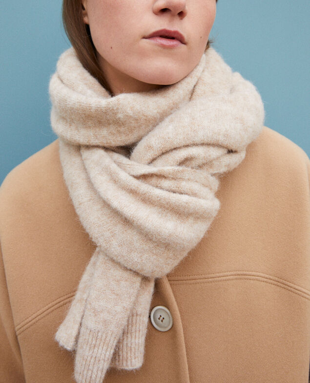Fluffy scarf Silver gray