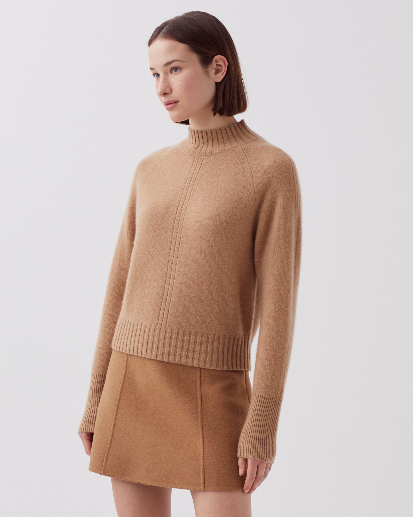 超安い - camel jumper neck polo Cashmere Comptoir Cotonniers des トップス