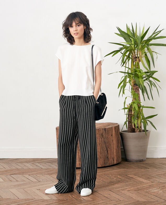 Top with low-cut back Off white