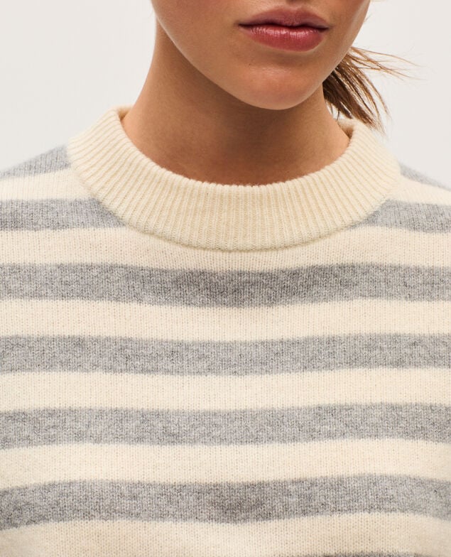 Round neck wool jumper K012 st grey white