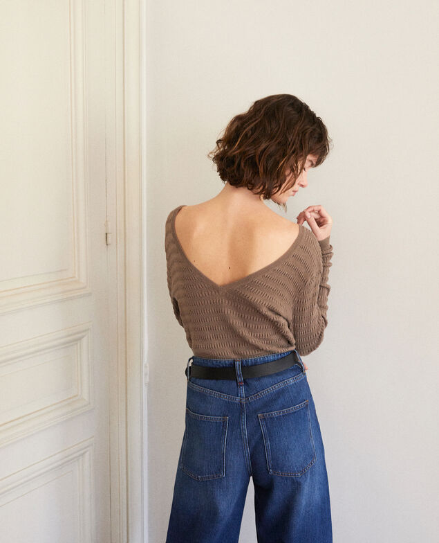 Reversible jumper Brown