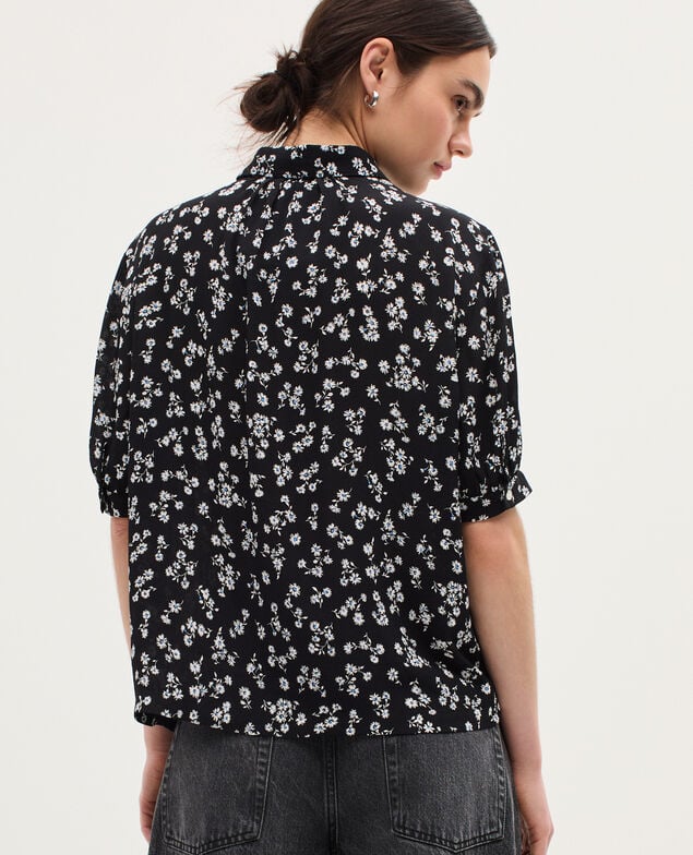 Short-sleeve silky blouse K094 daisy black