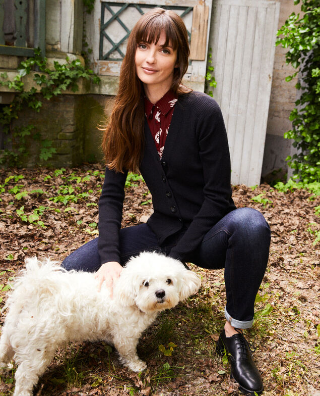 Classic cardigan 100% Merino Wool Noir