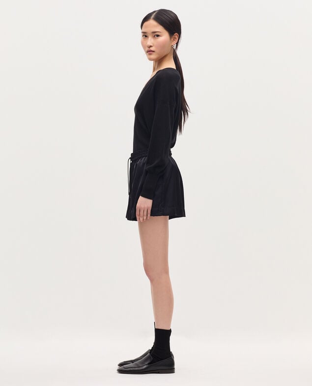Loose silky shorts H091 black beauty