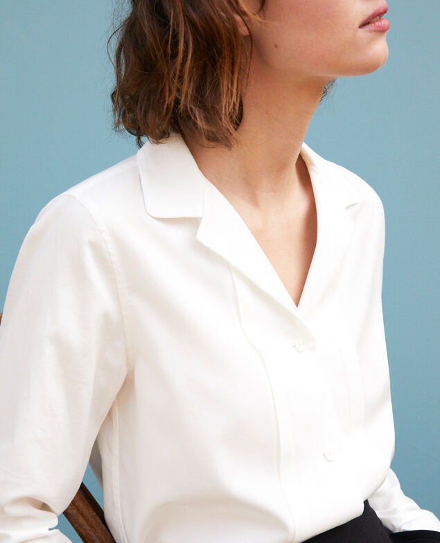 High collar shirt White